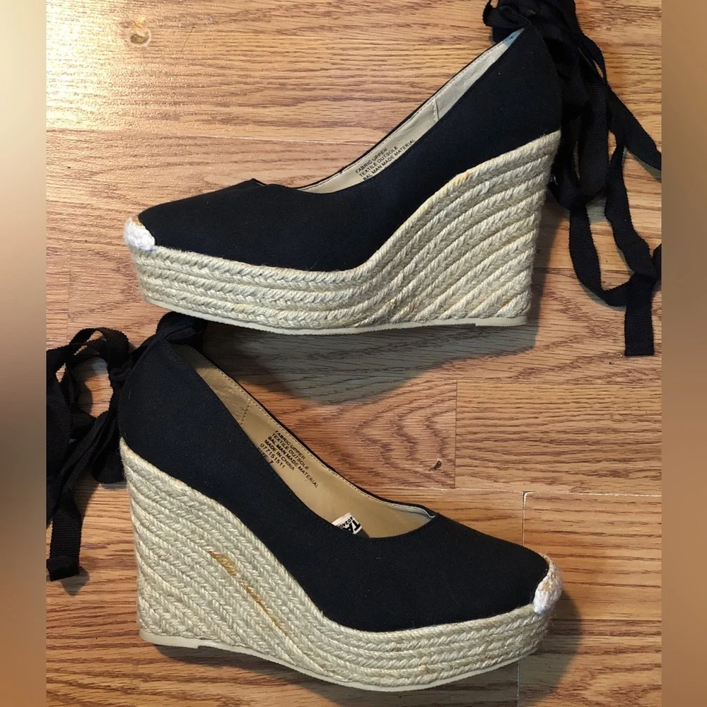 Mossimo Black Espadrille Shoes 4” inch Platform Straw Heel & Tie Accent Size 7